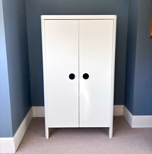 White door freestanding - white,